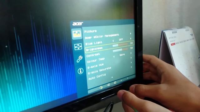 การปรับความสว่างหน้าจอคอม Acer K242HL смотреть онлайн
