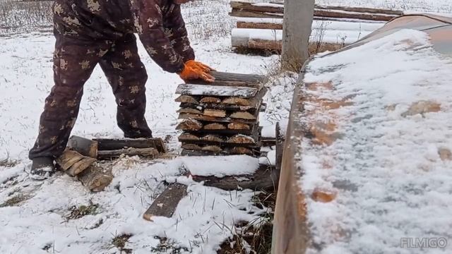 бульон на кости, пилю горбыли.