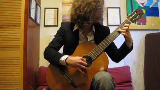 "Nights In White Satin" - solo classical guitar version by Dave Bosher GUITAR LESSONS NOW AVAILABLE смотреть онлайн