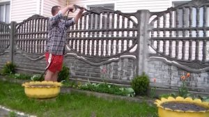 Мойка бетонного забора минимойкой Karcher