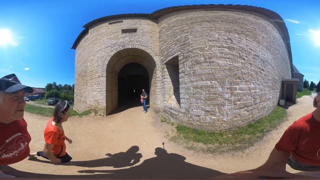 На пыльных тропинках:ПРИЛАДОЖСКАЯ НИЗМЕННОСТЬ (4п=Insta360^o) смотреть онлайн