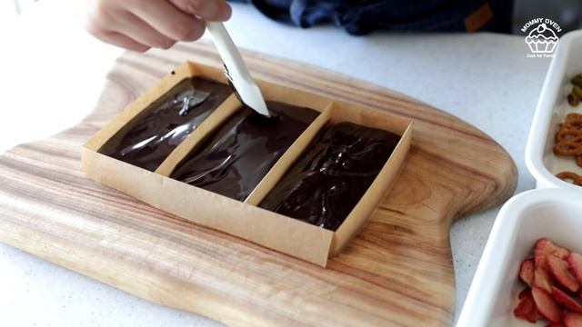 How To DIY Chocolate / Fruit Bar Chocolate/바크초콜렛만들기