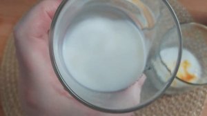 2 простых способа проверить качество молока в домашних условиях.