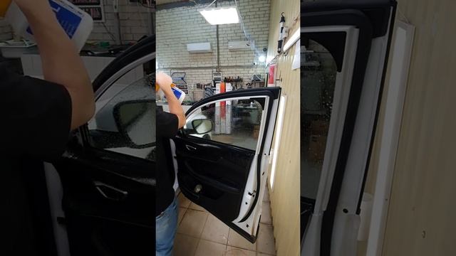 как снять и поставить армированную съёмную тонировку смотреть онлайн