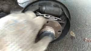 Заклинило колесо?! Что делать? Как исправить и ехать дальше!