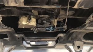 Не открывается багажник пассат б5