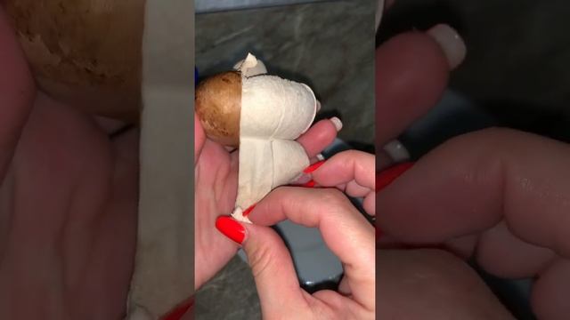Как быстро почистить ШАМПИНЬОНЫ? смотреть онлайн