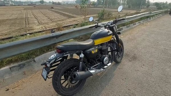 Honda CB350RS OWNER BRIEF EXPERIENCE & REVIEW | 2000km | #anisgarage #honda
