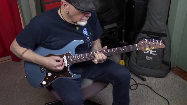 Playing the Ibanez AZ2204N смотреть онлайн