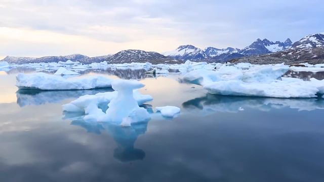 Круиз к берегам Гренландии: фотосъемка айсбергов с яхты смотреть онлайн