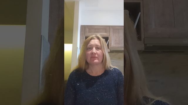 4 урок. Вокальная или дикторская маска (улыбка) 1. Проработка вокальной маски на гласных смотреть онлайн