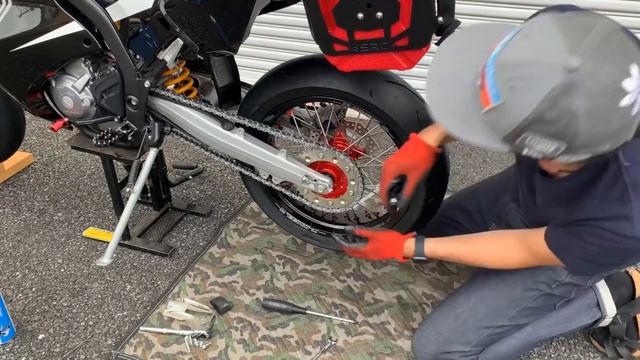 【タイヤ交換作業編】CRF250 ラリー モタード化計画：CRF250 RALLY MOTARD MODIFY