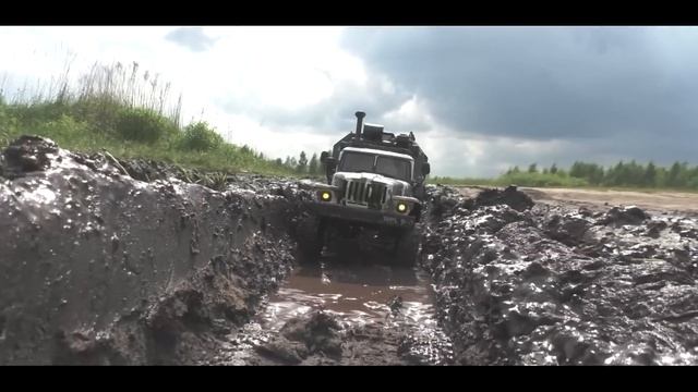 Радиоуправляемый Урал на бездорожье Off-Road WPL B36 смотреть онлайн