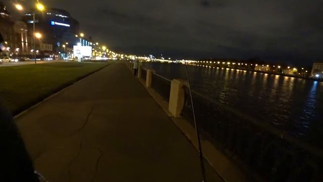Ночная рыбалка на Неве. г., Санкт-Петербург. смотреть онлайн
