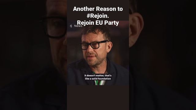 Damon Albarn, frontman for Blur points to the loses created by Brexit. #rejoin #brexit смотреть онлайн
