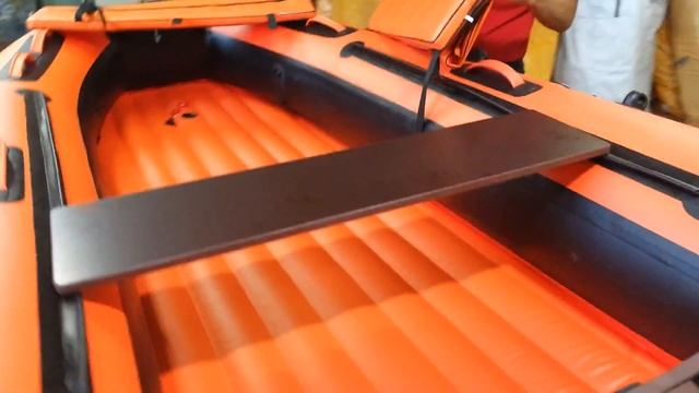 Лодка ПВХ Риф Тритон 340 НДНД Оранжево-черная смотреть онлайн