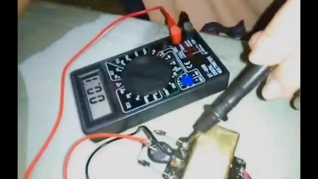 VOLTAGE READING IN PRIMARY USING 750ACV, SECONDARY USING 200ACV, SECONDARY ALLIGATOR CLIPS  20DCV