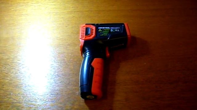 Установка элементов питания в пирометр Condtrol Maxwell 3 (3-16-043) смотреть онлайн