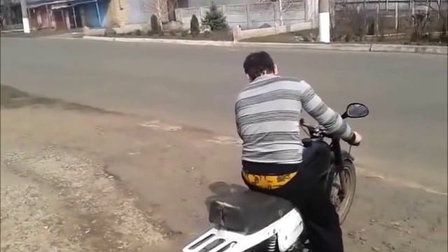 Yamaha YZF-R1 пределаная под Восход М-3 прикол, 2013 смотреть онлайн
