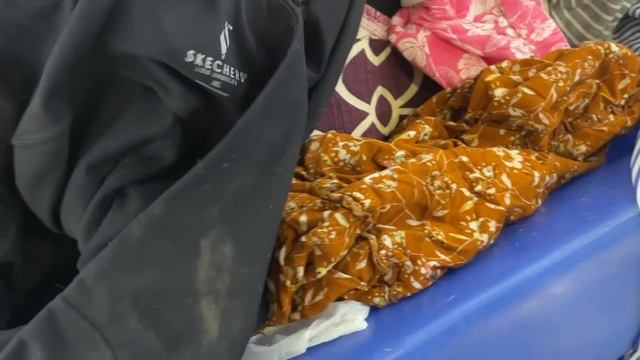 Ищу клад на барахолке в США!Чего только нет на Американской Свалке!ОЧЕНЬ Удачный день!Chanel LV D&G смотреть онлайн