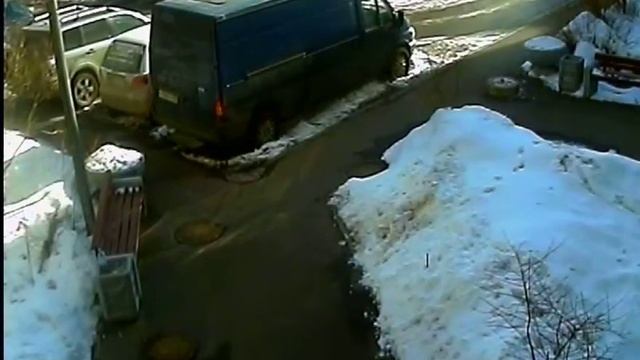 Пример работы уличной видеокамеры streetCAM 580.vf днем.Фокусное расстояние 2,8 мм смотреть онлайн