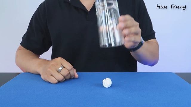 2 EASY Magic Tricks for Beginners! смотреть онлайн
