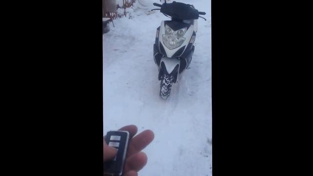 заводим скутер зимой,после долгого простоя смотреть онлайн