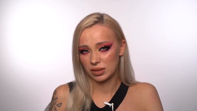 Чем крашу, мажу и мою волосы ??♀️ смотреть онлайн