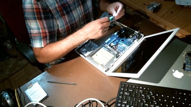 Repair Report: Logic Board Replacement MacBook 4,1