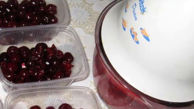 Заморозка из вишни без косточек. Быстрый способ смотреть онлайн