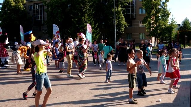 В Альметьевске стартовал проект «Культурная среда города» смотреть онлайн