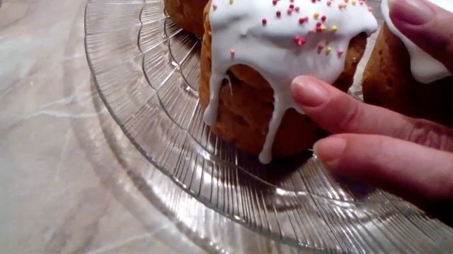 Видео-пояснение к рецепту "Лучшая глазурь для кулича" смотреть онлайн