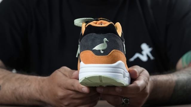 ¿Un patito feo?: Air Max 1 “Ugly Duckling” y la antesala del Air Max Day смотреть онлайн