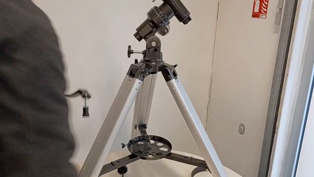 Montage du télescope Astrovision 150 750 - 2/3 смотреть онлайн