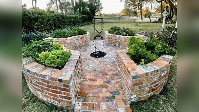 Красивые клумбы из камня и кирпича. Идеи клумб для дачи | Ландшафтный дизайн своими руками смотреть онлайн