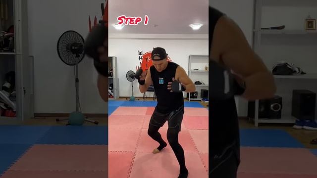 Tutorial: knee kick. #бокс #боксер #karate #boxing #karateka #boxerlife #muaythai #kickboxing #mma смотреть онлайн
