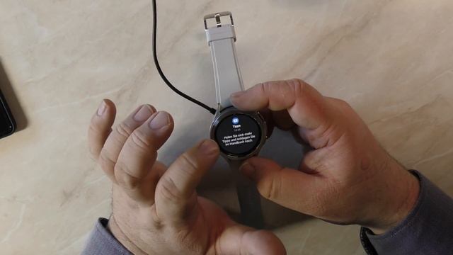 Samsung Galaxy Watch4 Classic LTE - Hands-On-Video [4K|60p] смотреть онлайн