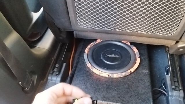 Сабвуфер DL Barracuda underseat 8a смотреть онлайн