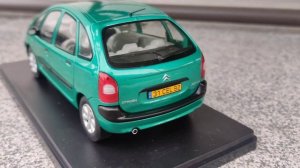 Citroen Xsara Picasso metal scale model 1/24 unboxing