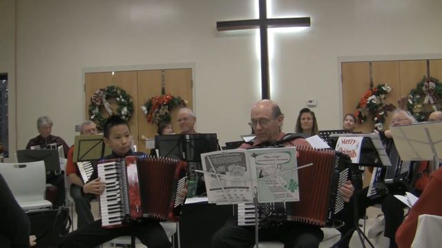 Michael B. Rubin and Justin Zhou Perform an Accordion Duet смотреть онлайн