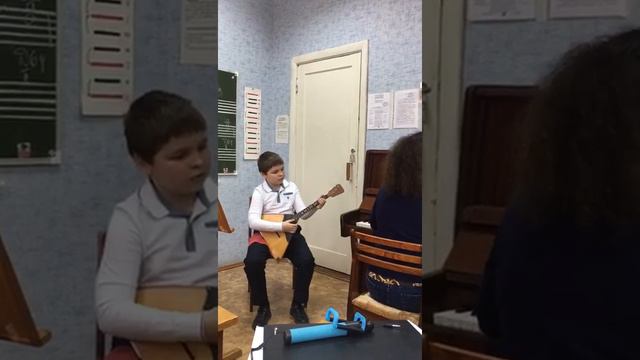Евтушенко Артём, 9 лет. Концертмейстер - Конторович Т. М.( Котельников В. "Весёлый муравей") смотреть онлайн