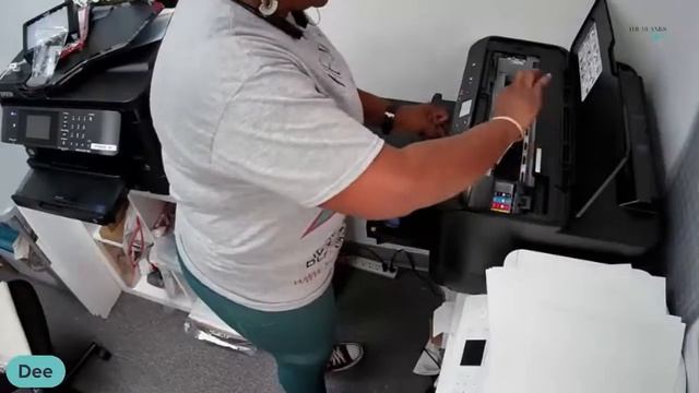 How to clean the rollers on Epson WF Printer (Columbia, SC) смотреть онлайн