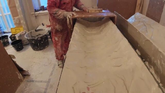 Карнизы - галтели. Гипсовые тяги на потолок. Изготовление лепнины из гипса. смотреть онлайн