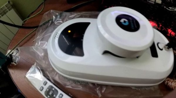 Робот для мойки окон Cleanbot PRO