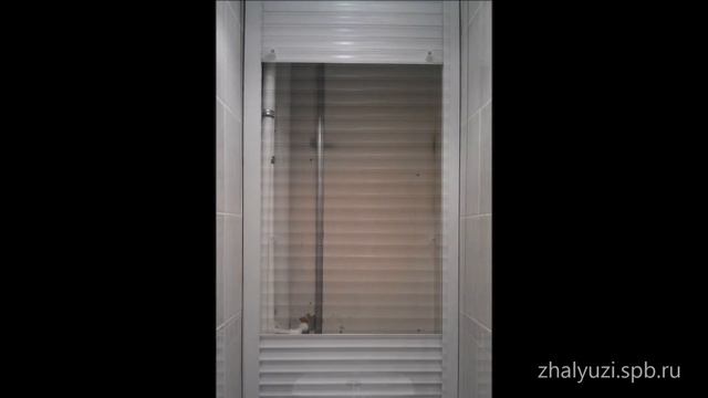 РОЛЛЕТЫ В ТУАЛЕТ смотреть онлайн