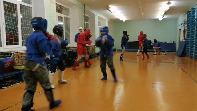 Спарринги подготовка к соревнованиям по Комплексному Единоборству. Кострома клуб ВОИН. смотреть онлайн