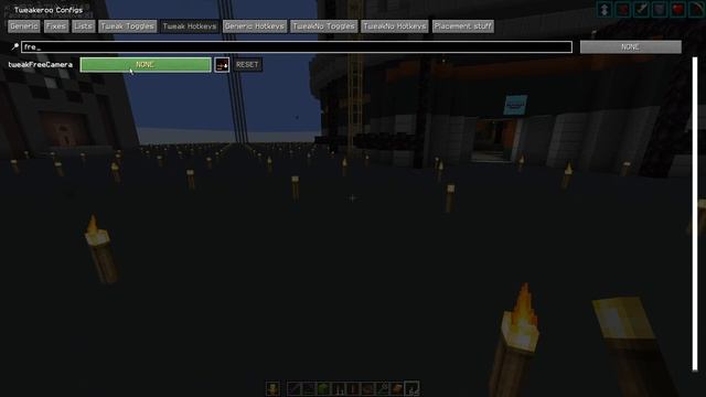 Minecraft Tweakeroo Tutorial - Free Camera - Spectator mode like flying with your survival account смотреть онлайн