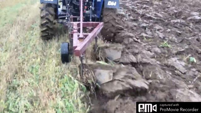 Так должен пахать плуг Каменец Подольский на тракторе DW244ATM смотреть онлайн