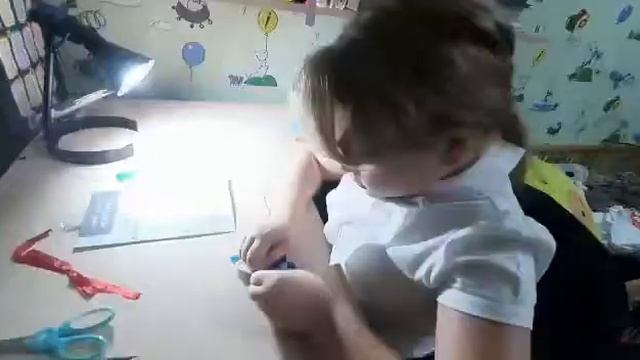 Коган Дарья, категория 8-10 лет. Поделка "Веселый снеговичок". смотреть онлайн