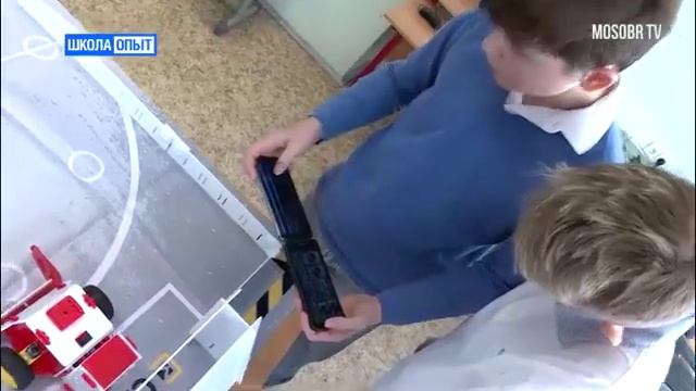 Учебный день в школьной мастерской смотреть онлайн
